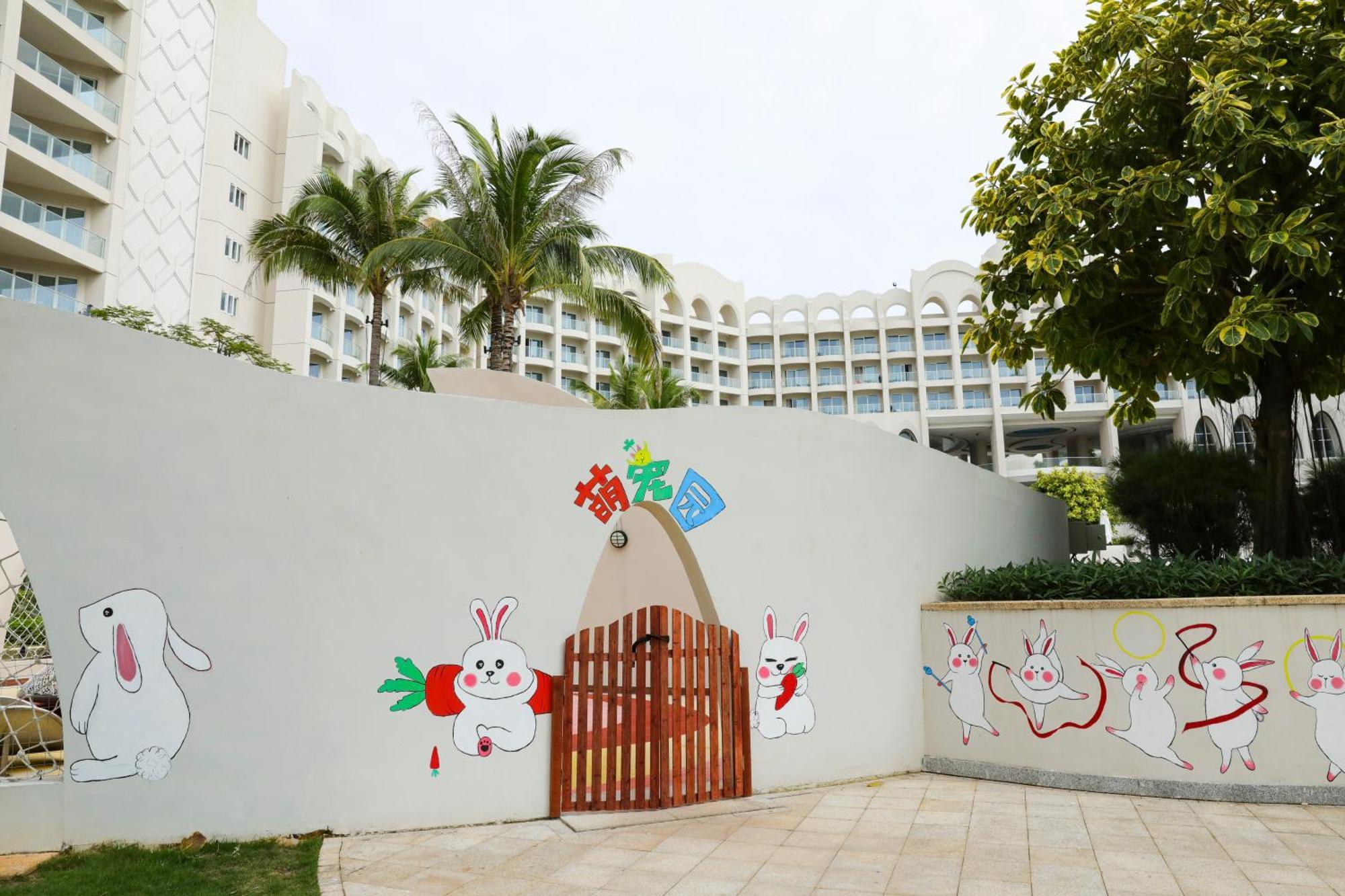 Hyatt Regency Hainan Ocean Paradise Resort Sanya Exterior photo