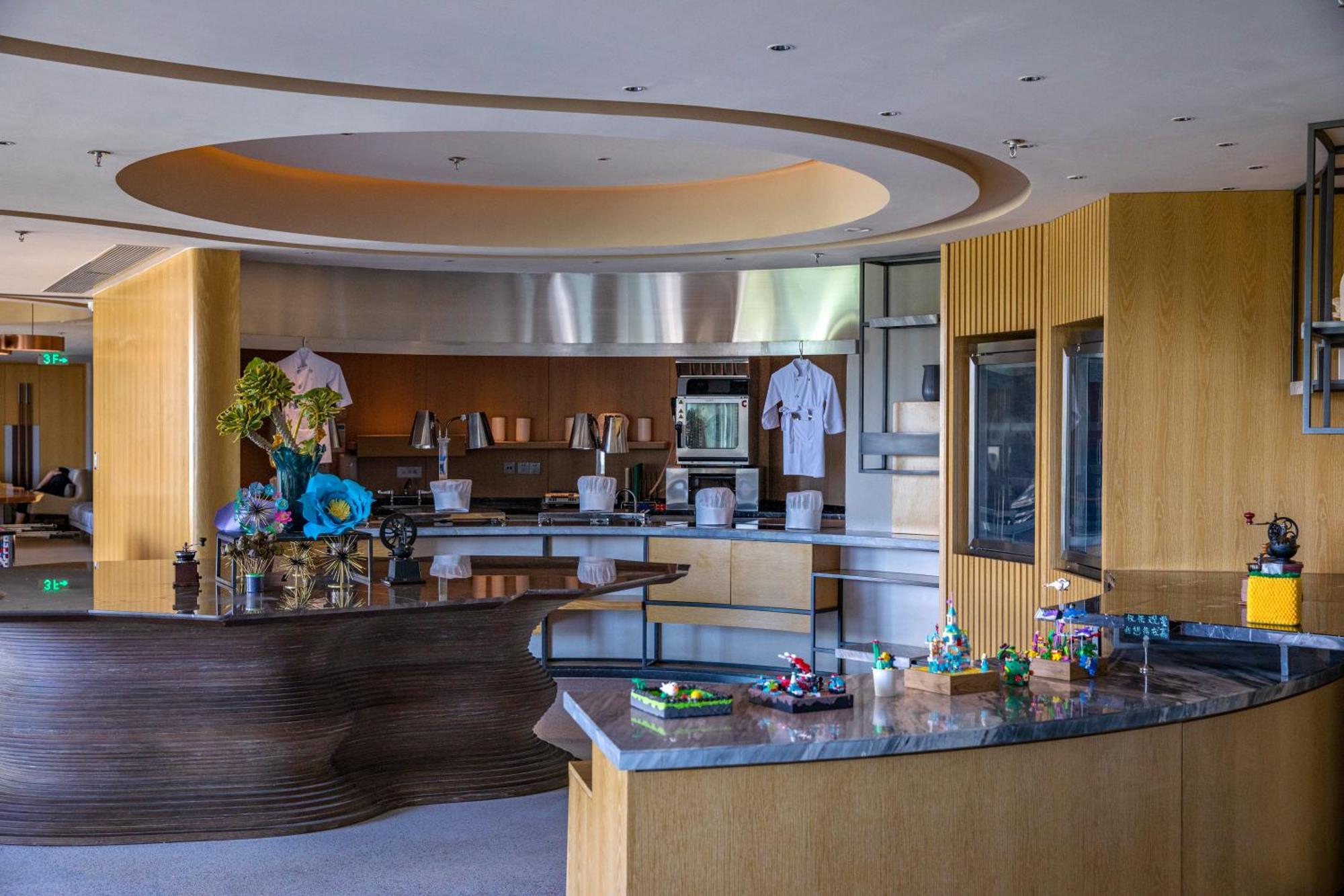 Hyatt Regency Hainan Ocean Paradise Resort Sanya Exterior photo