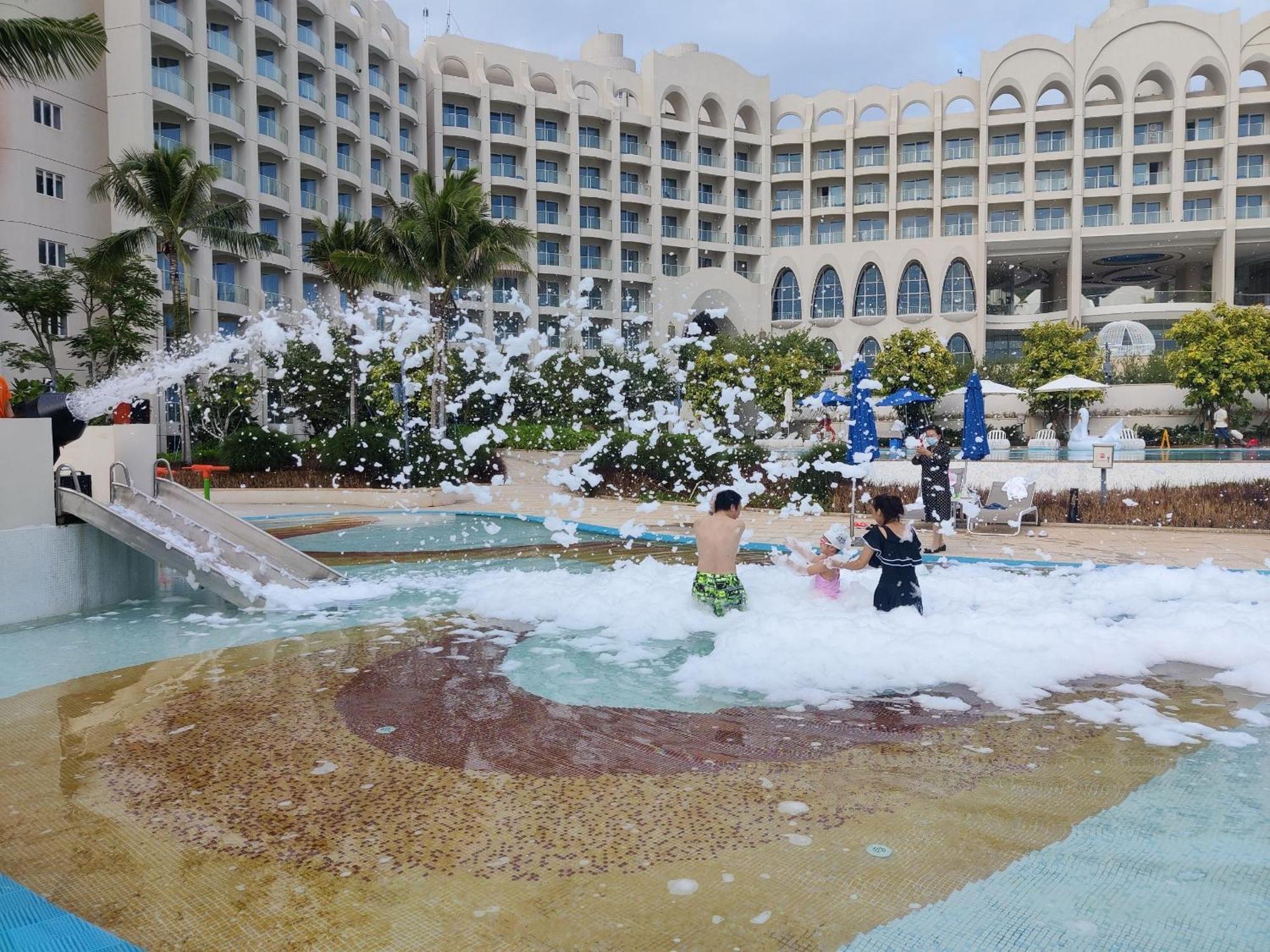 Hyatt Regency Hainan Ocean Paradise Resort Sanya Exterior photo